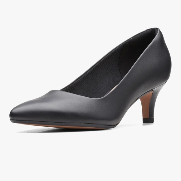 Classic Black Women's Pumps - Picture 1 of 16